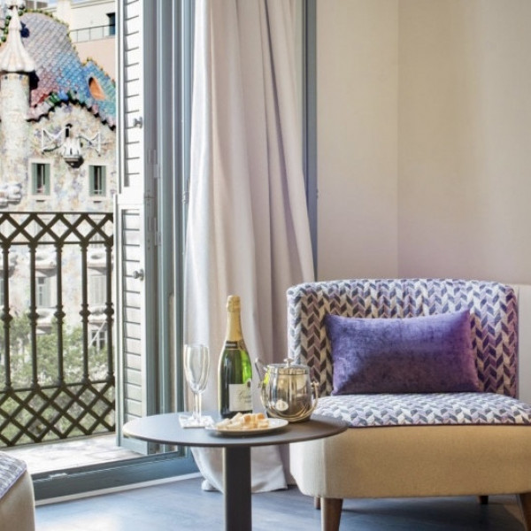 Gaudi Apartment Barcelonda Luxury Villa Rentals